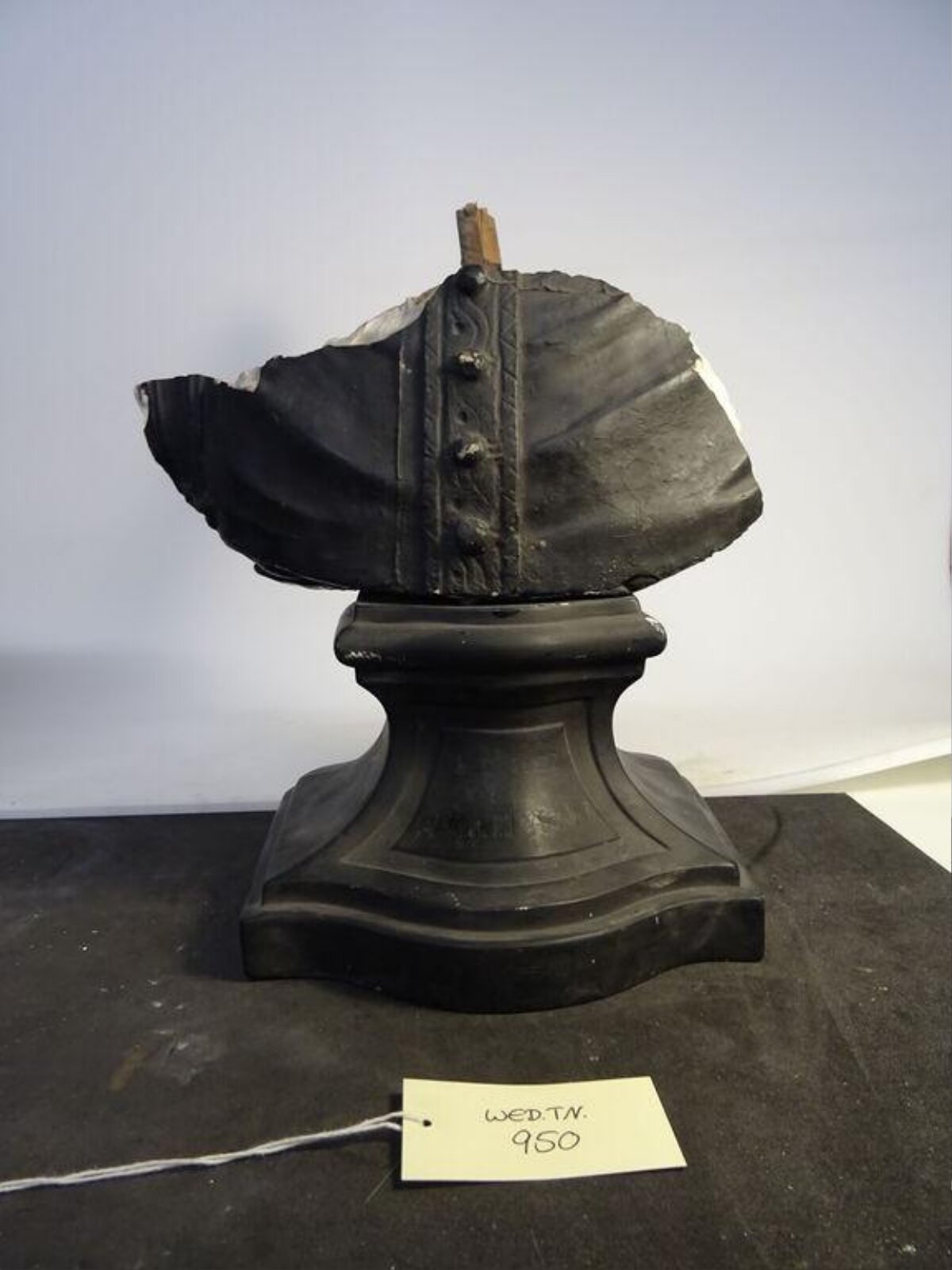 Bust