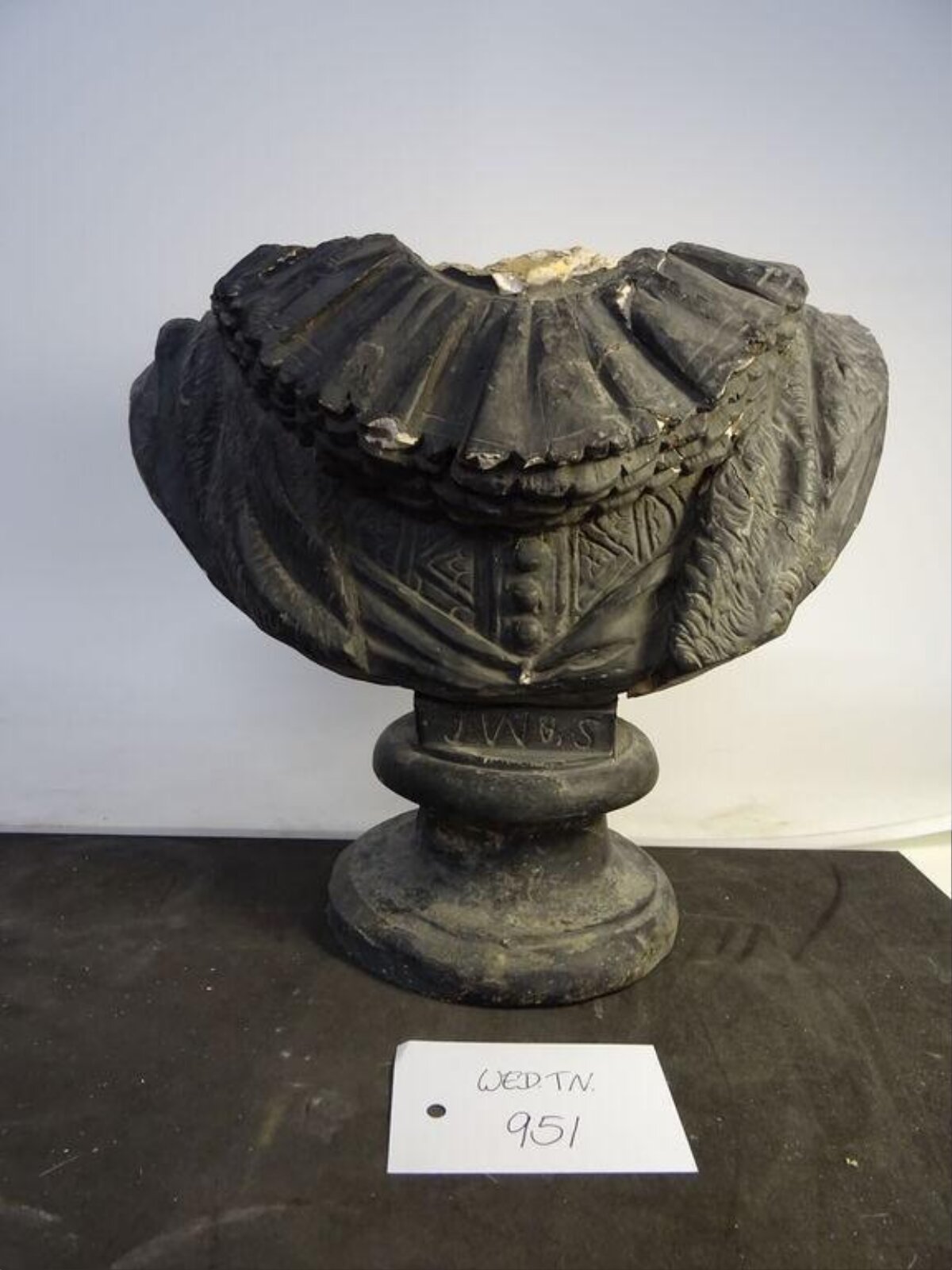 Bust