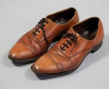 Shoes worn by Eric Morecambe thumbnail 1