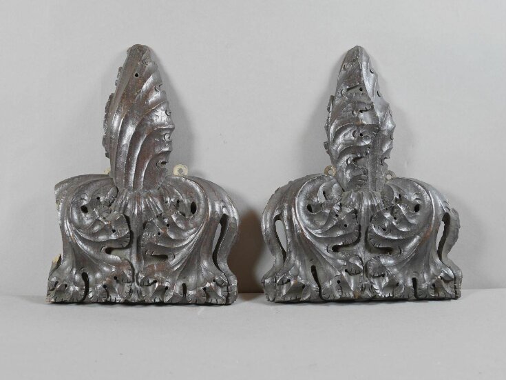 Pair of Poppy-Head Finials top image