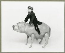 Pig and Rider thumbnail 1