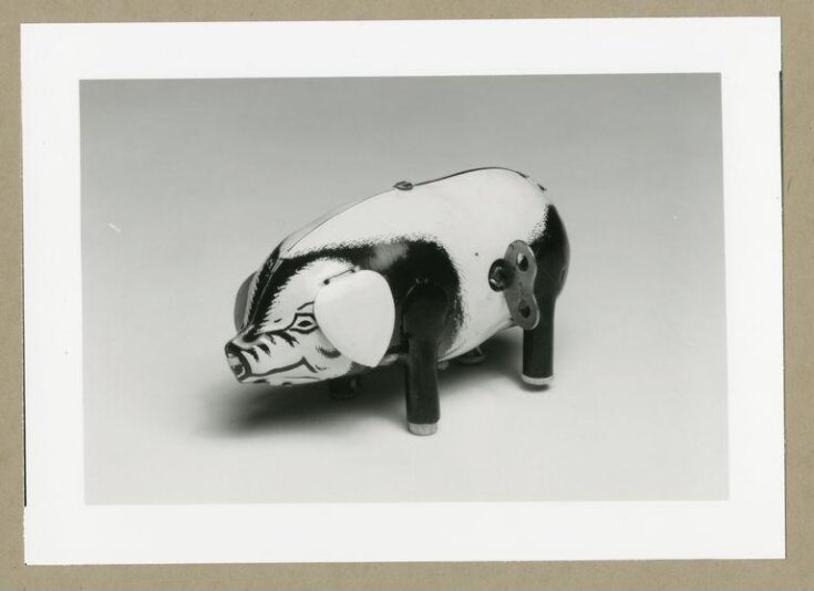 Toy Pig top image