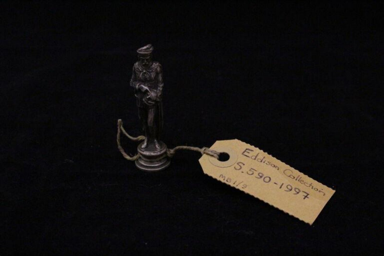Statuette