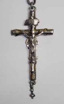 Girdle, Crucifix and Chain thumbnail 1