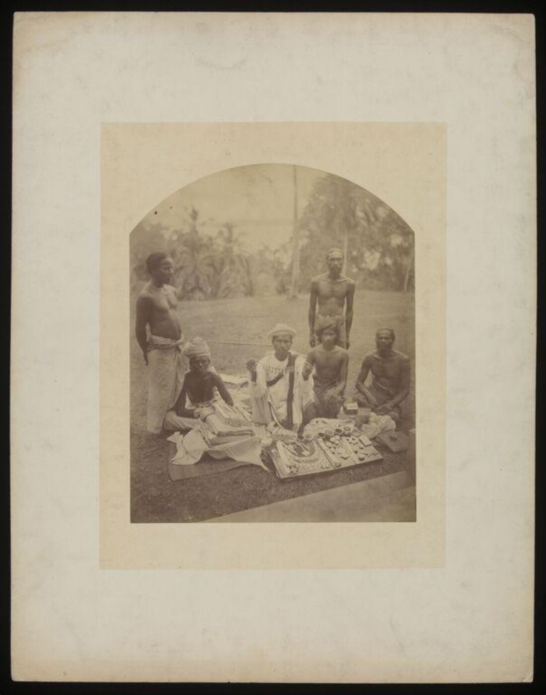 Cameron, Julia Margaret, Group of Peddlers, Ceylon