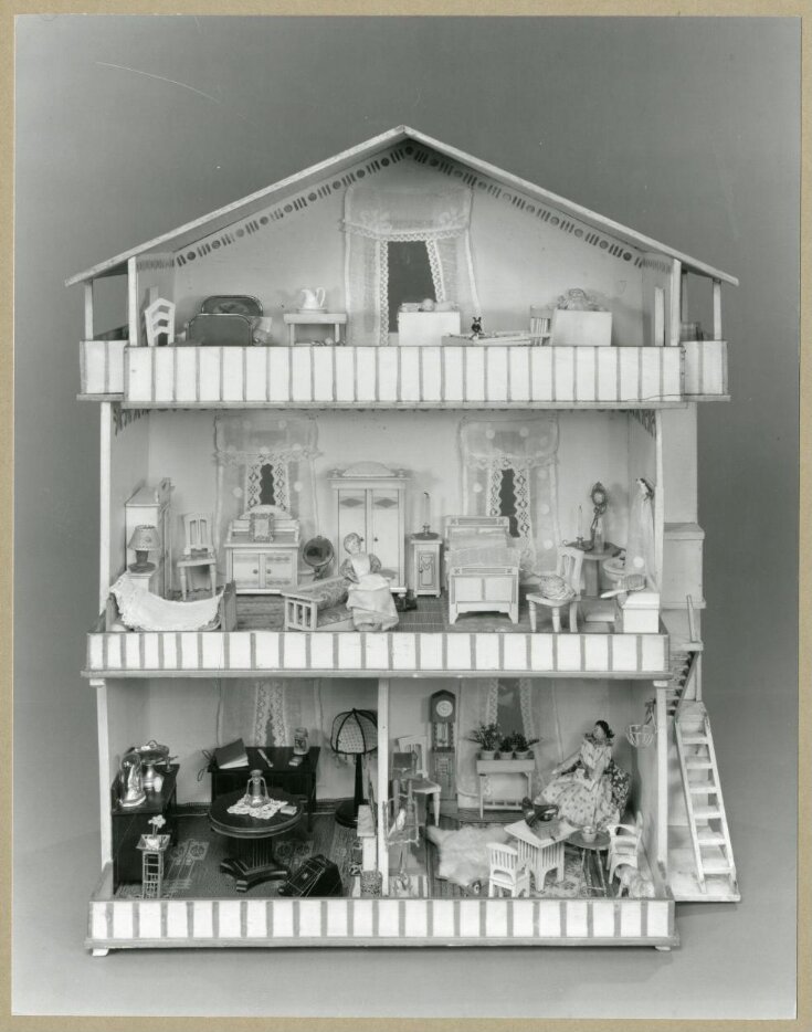 Dolls' House top image