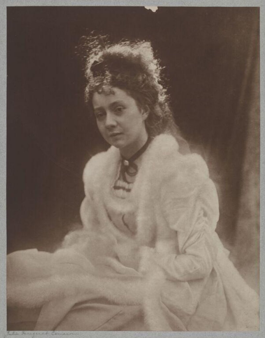 Cameron, Julia Margaret, Loo