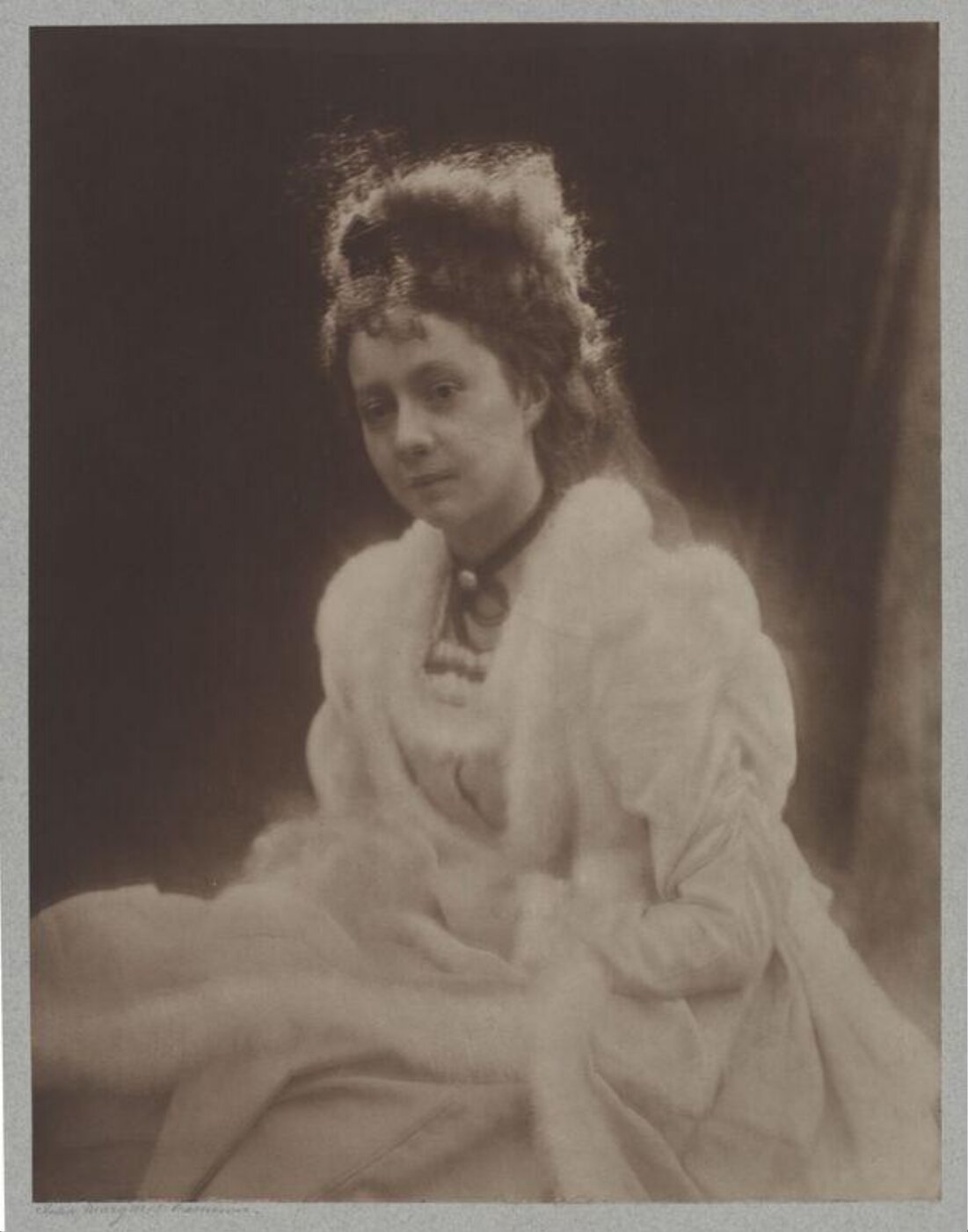 Cameron, Julia Margaret, Loo