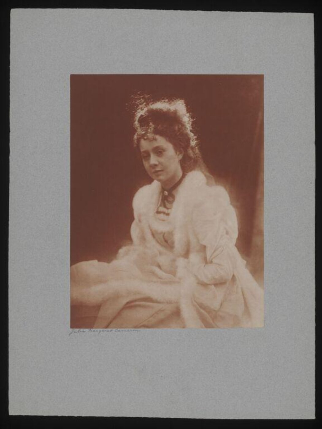 Cameron, Julia Margaret, Loo