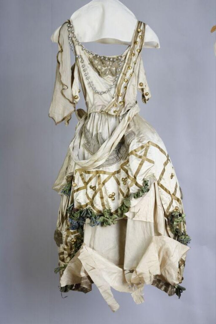 Theatre Costume | V&A Explore The Collections