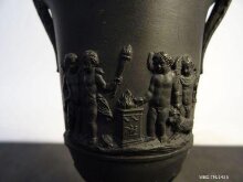 Vase thumbnail 1