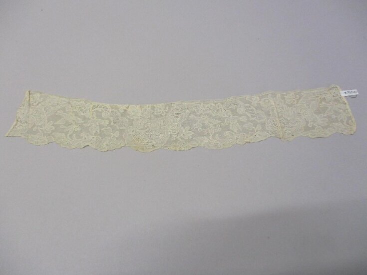 Lace Trimmings top image