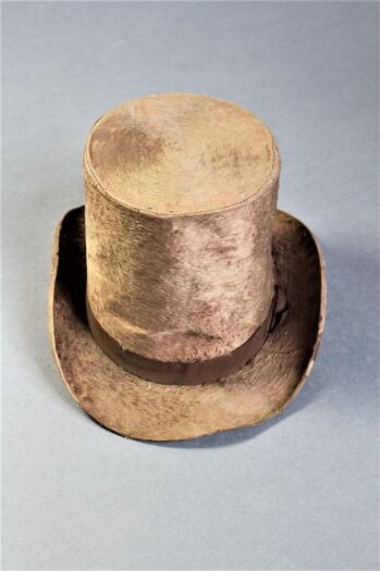 Beaver hat worn by Irving in 'The Lyons Mail'