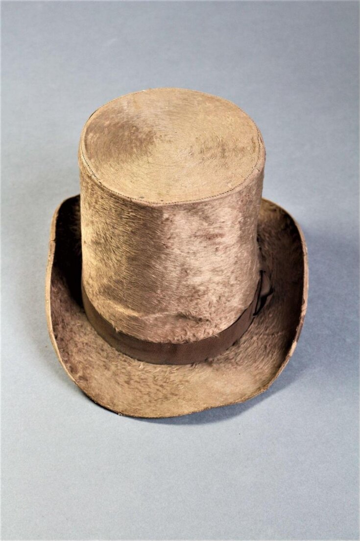 Beaver hat worn by Irving in 'The Lyons Mail' top image