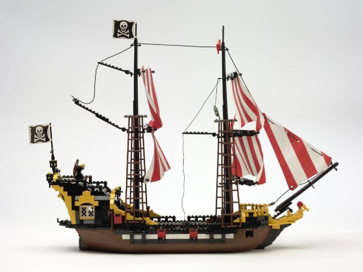 Lego Just Resurrected the Black Seas Barracuda Pirate Set