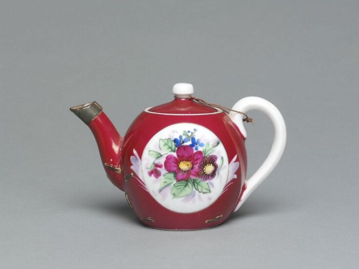  Teapot and Cover top image