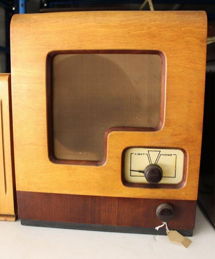 Radio (ca. 1933-1945) by Jan Caspar Philips