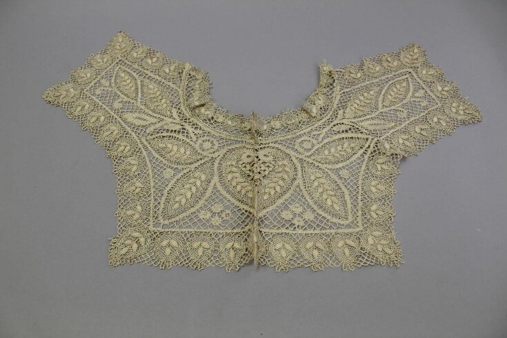 Collar top image