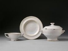Tureen and Cover thumbnail 1