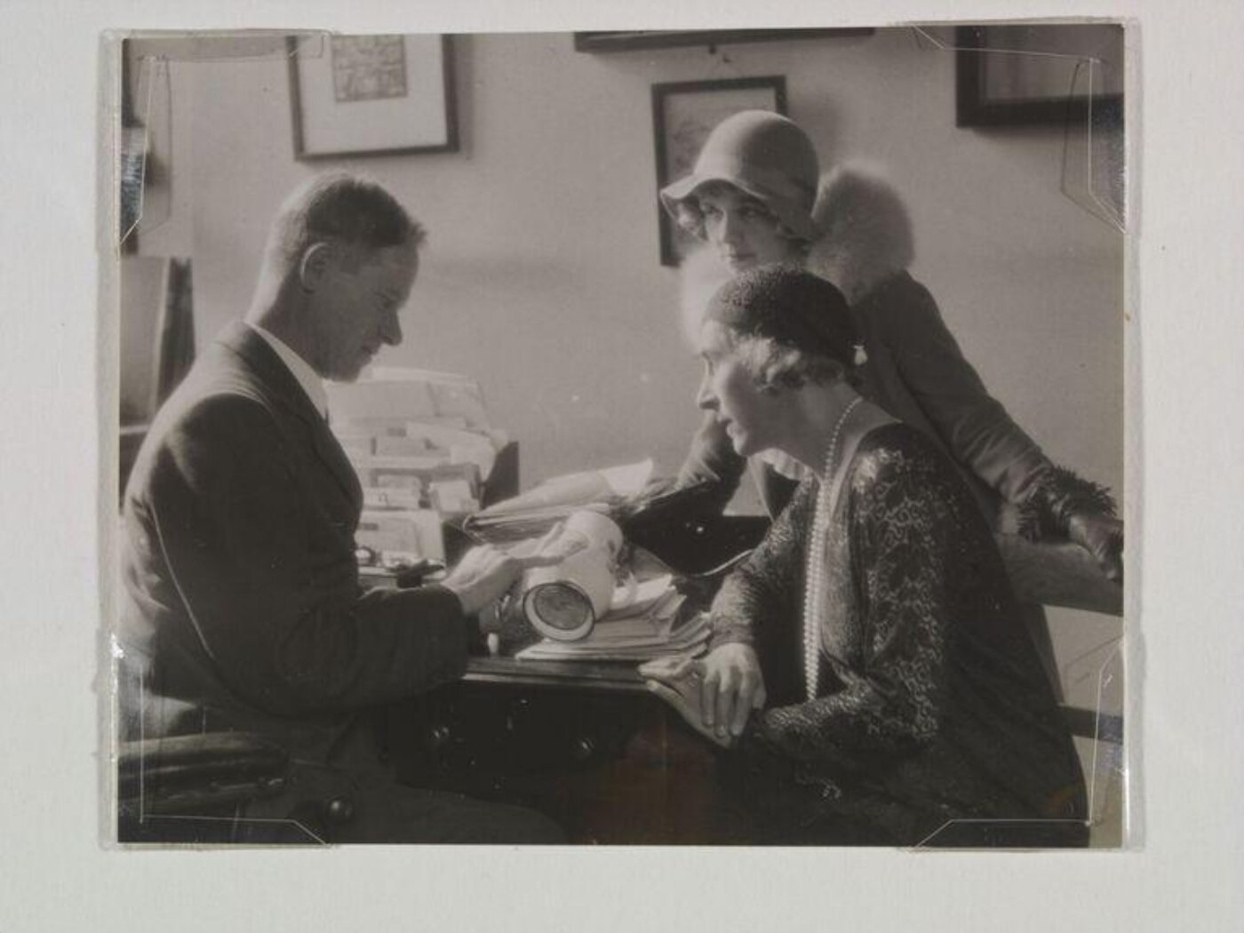 Hoppé, Emil Otto, Victoria & Albert Museum