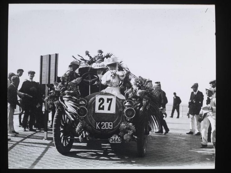 Delaunay-Belleville car no. 27 top image
