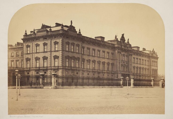 Buckingham Palace, The Old Front top image