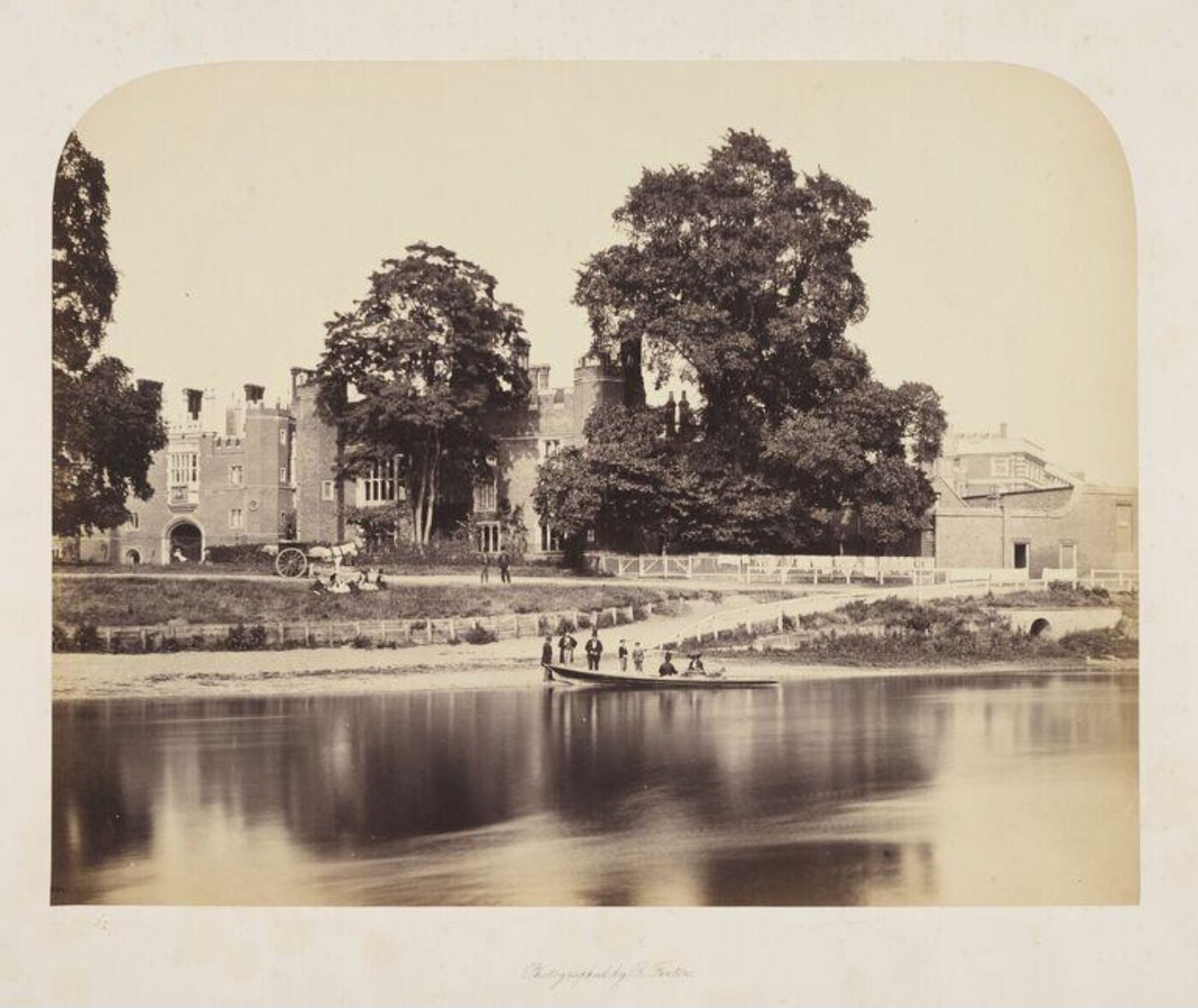 Fenton, Roger, Hampton Court, from the river