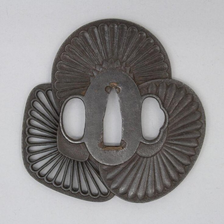 Tsuba top image