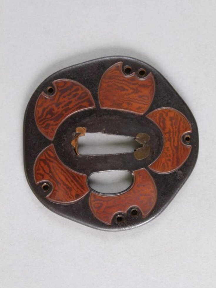 Tsuba top image