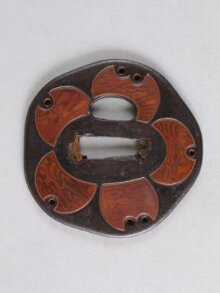 Tsuba thumbnail 1