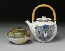 Teapot thumbnail 1