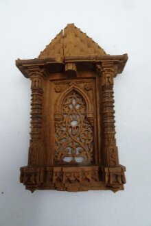 Model of a window in the Mosque of Muhafiz Khanan, Ahmadabad thumbnail 1