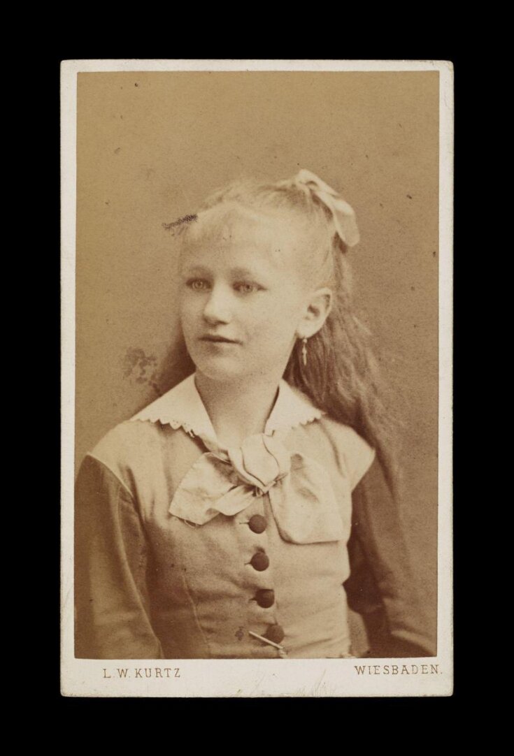 A portrait of a girl 'Vanda v Leipzigar' image