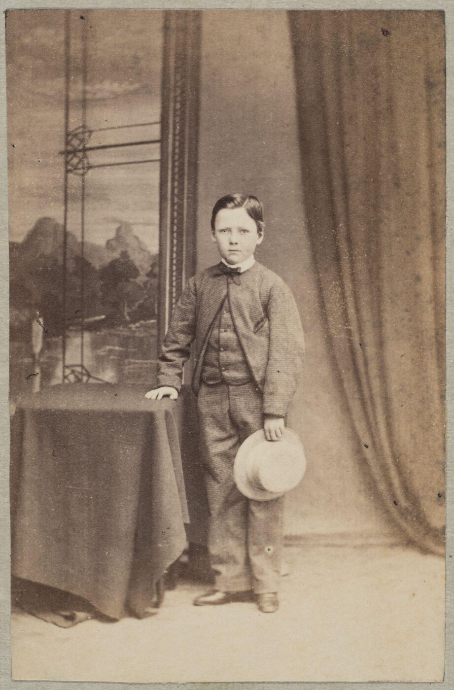 Unknown, Carte-de-visite photographs (480). Four photographs are dry-mounted to each sheet (120).