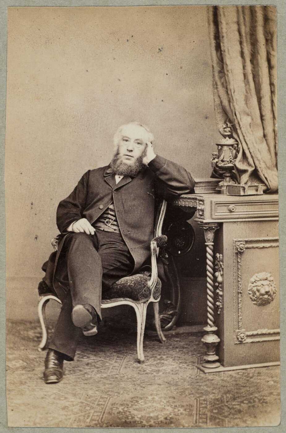 Unknown, Carte-de-visite photographs (480). Four photographs  are dry-mounted to each sheet (120).
