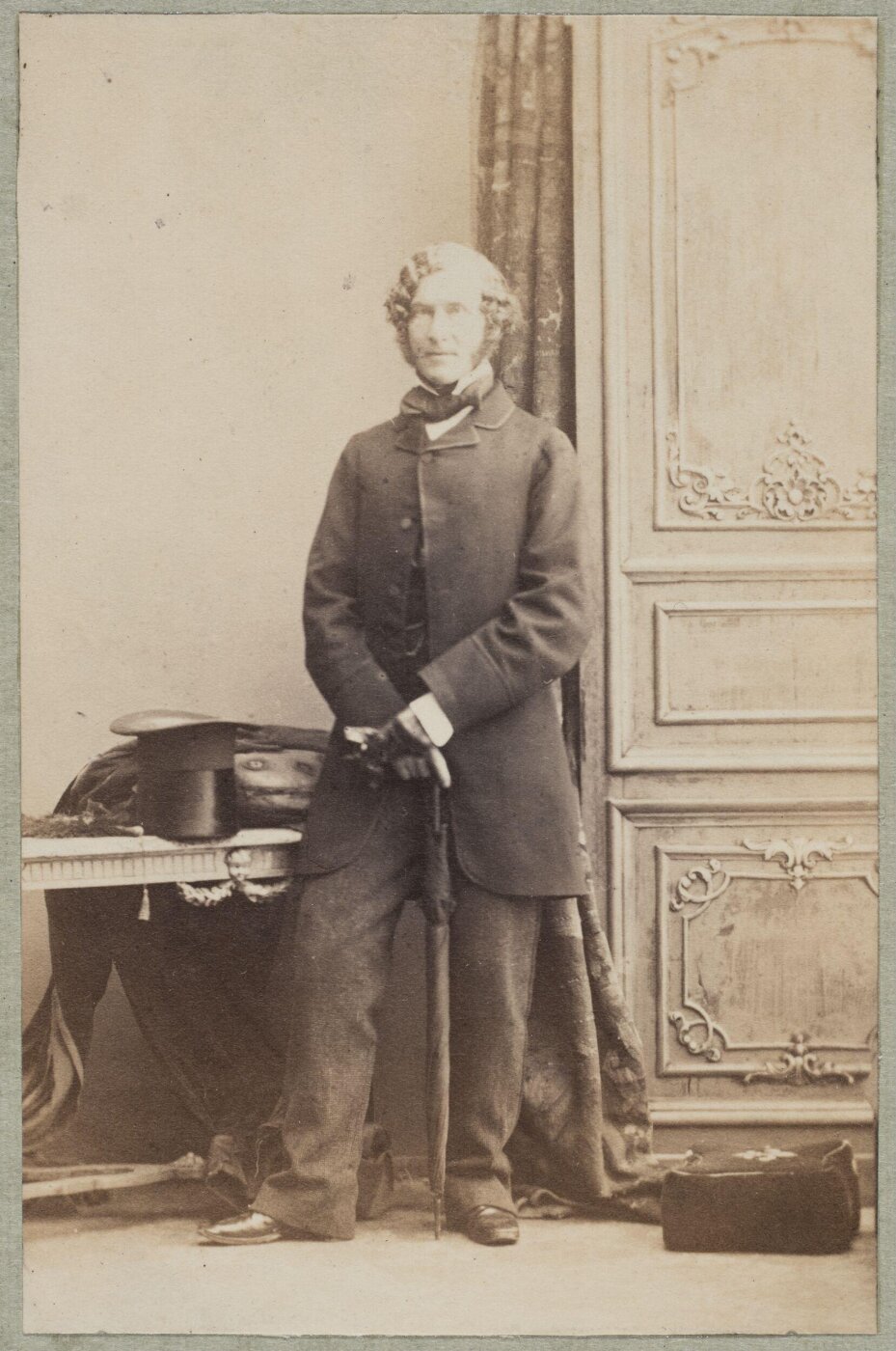 Unknown, Carte-de-visite photographs (480). Four photographs are dry-mounted to each sheet (120).