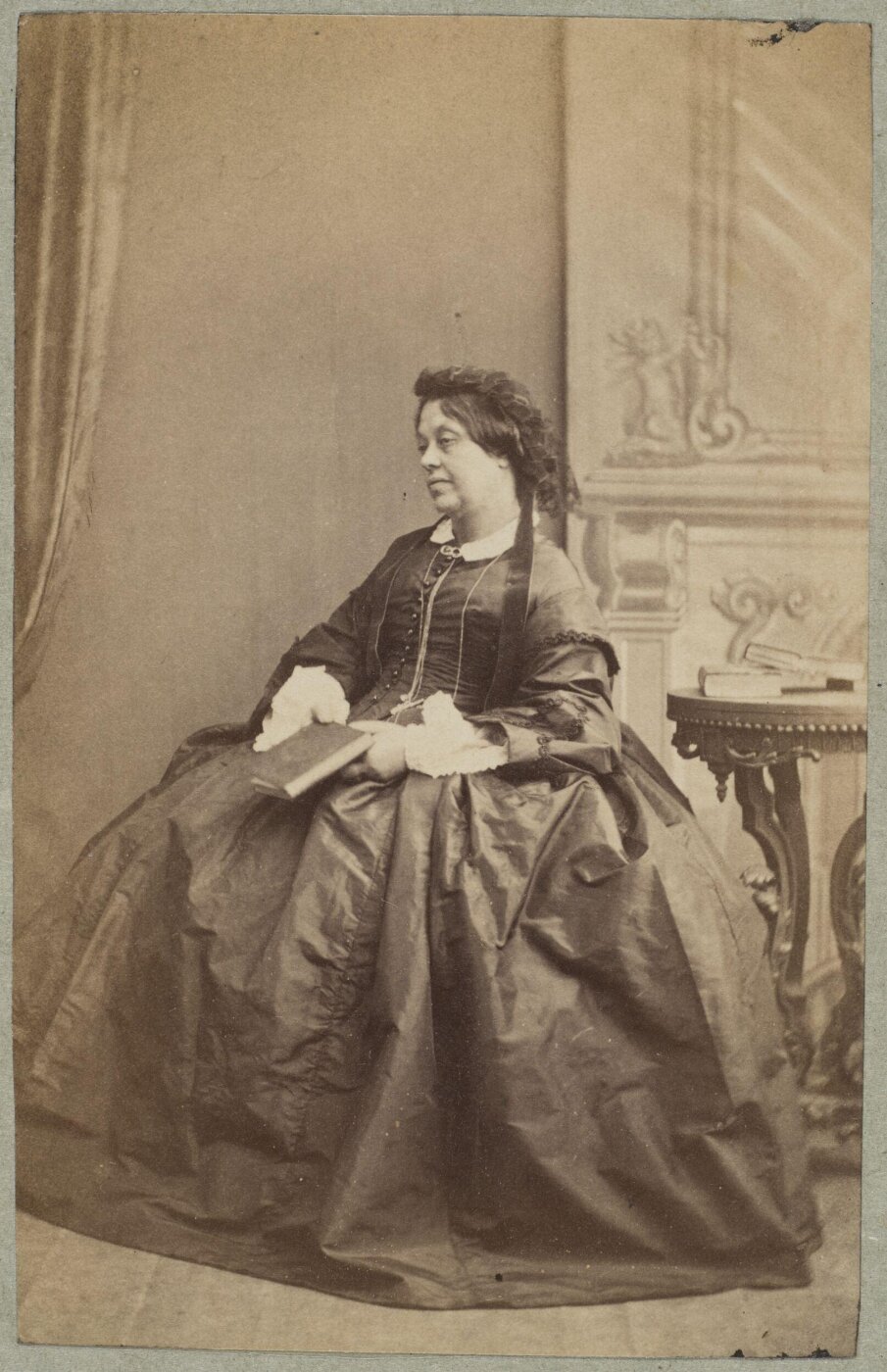 Unknown, Carte-de-visite photographs (480). Four photographs are dry-mounted to each sheet (120).