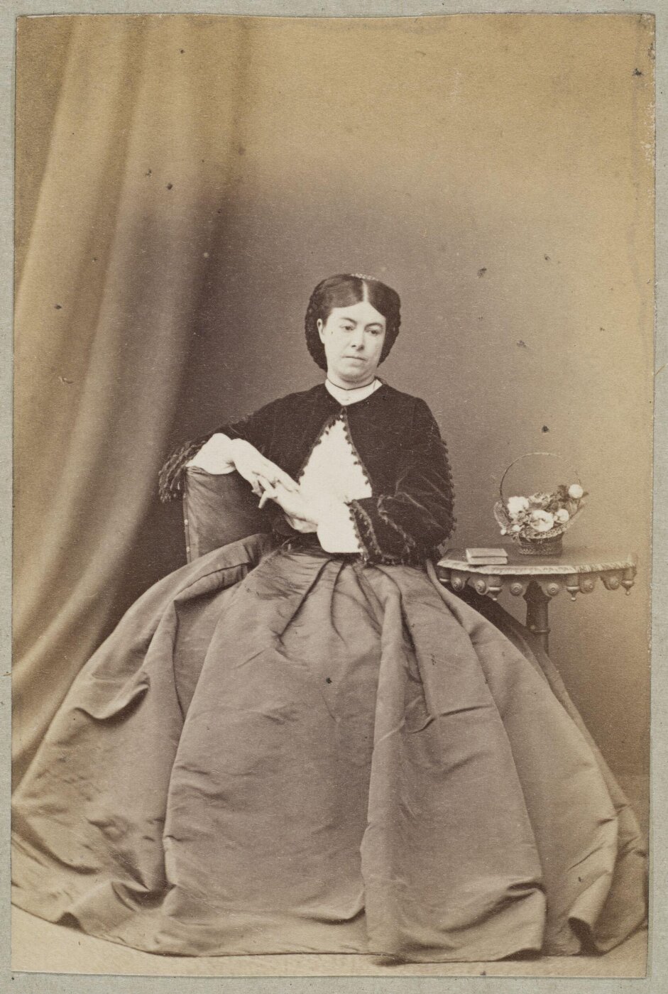 Unknown, Carte-de-visite photographs (480). Four photographs  are dry-mounted to each sheet (120).