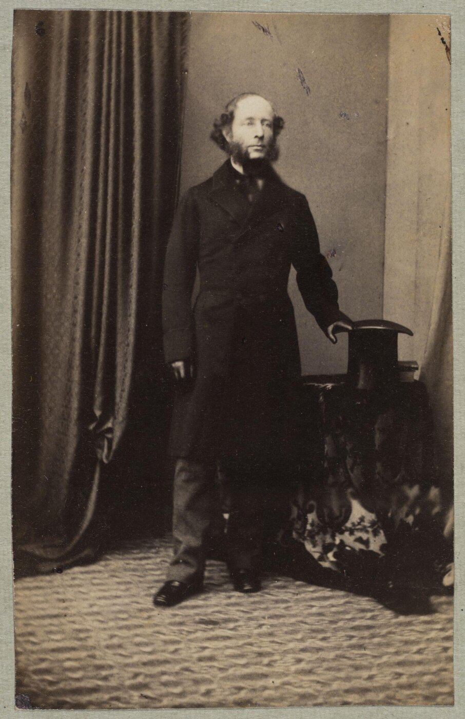 Unknown, Carte-de-visite photographs (480). Four photographs  are dry-mounted to each sheet (120).