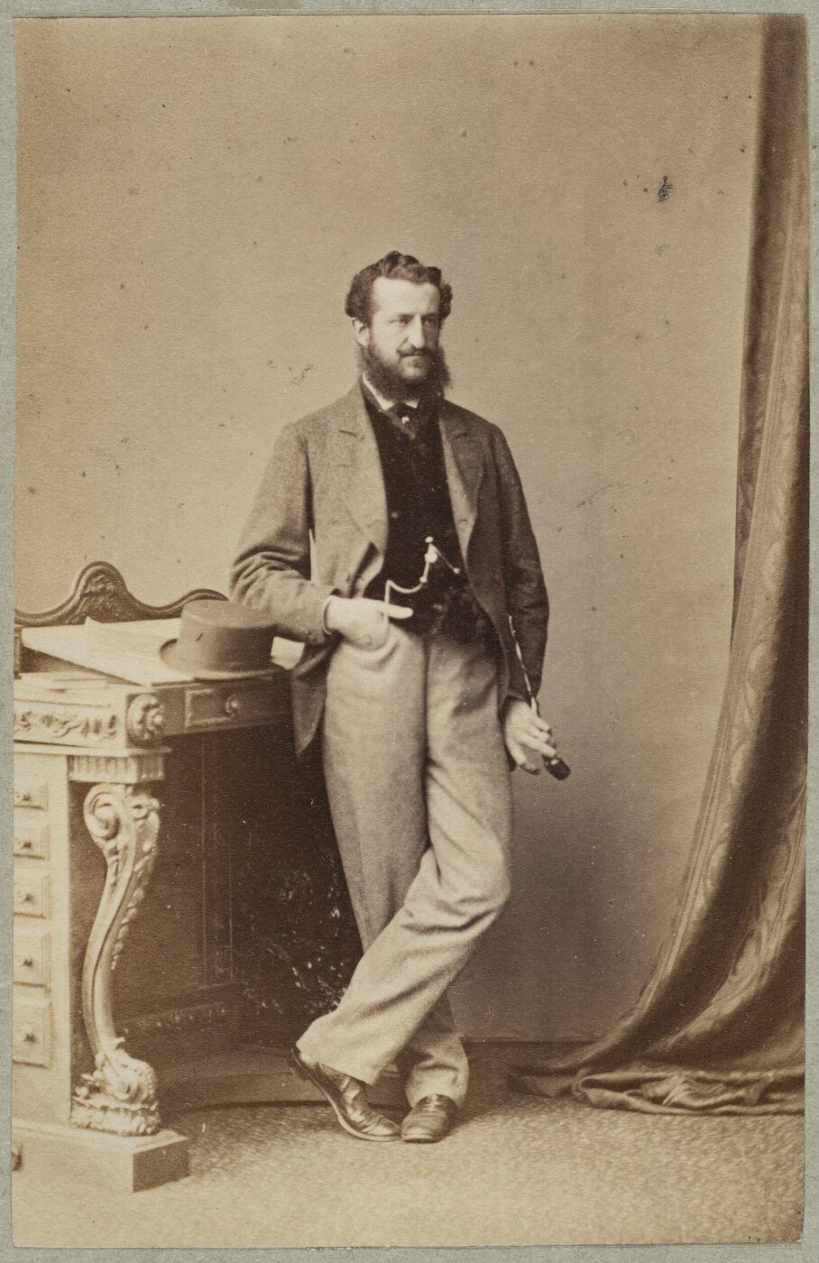 Unknown, Carte-de-visite photographs (480). Four photographs are dry-mounted to each sheet (120).