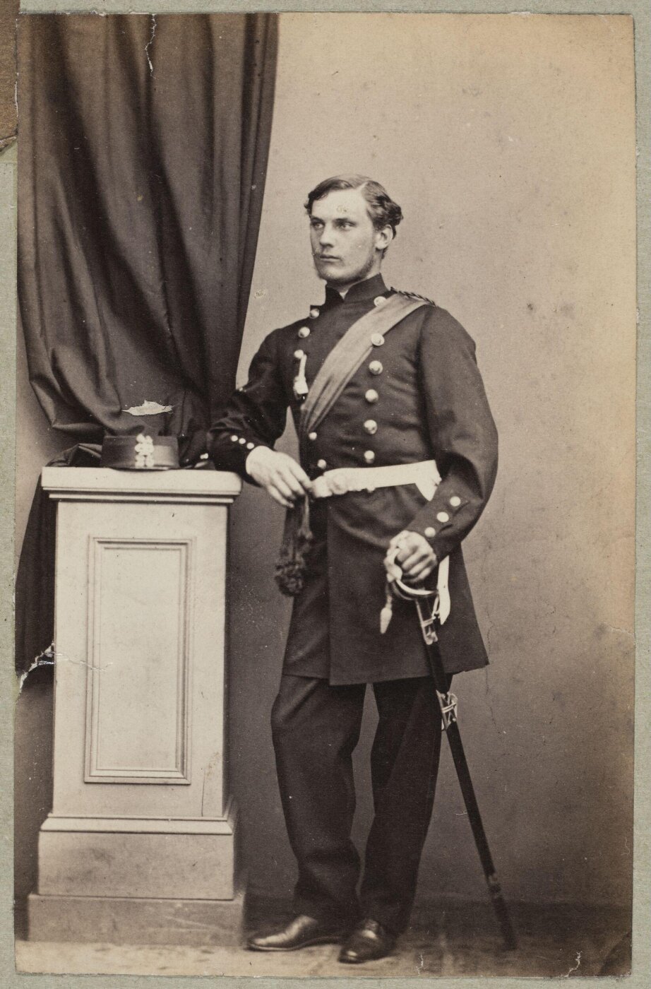 Unknown, Carte-de-visite photographs (480). Four photographs are dry-mounted to each sheet (120).