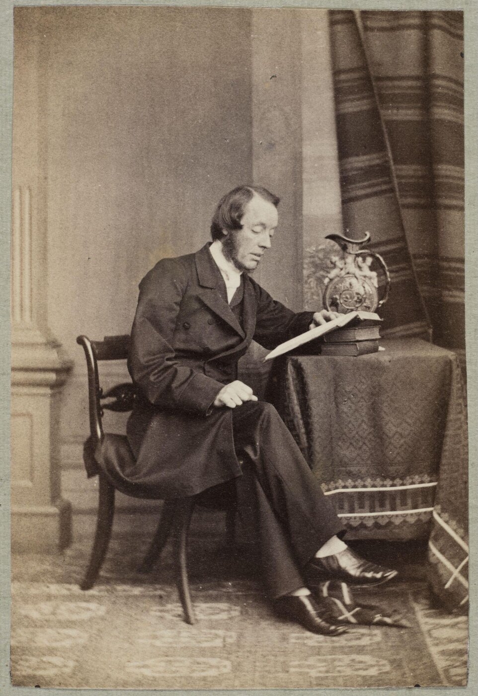 Unknown, Carte-de-visite photographs (480). Four photographs  are dry-mounted to each sheet (120).