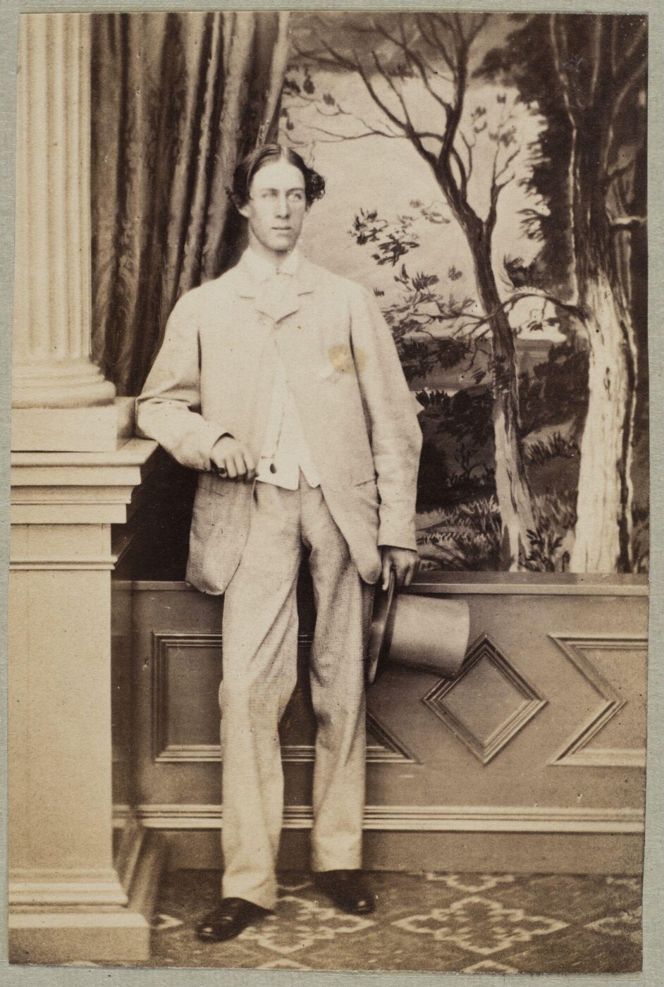Unknown, Carte-de-visite photographs (480). Four photographs  are dry-mounted to each sheet (120).
