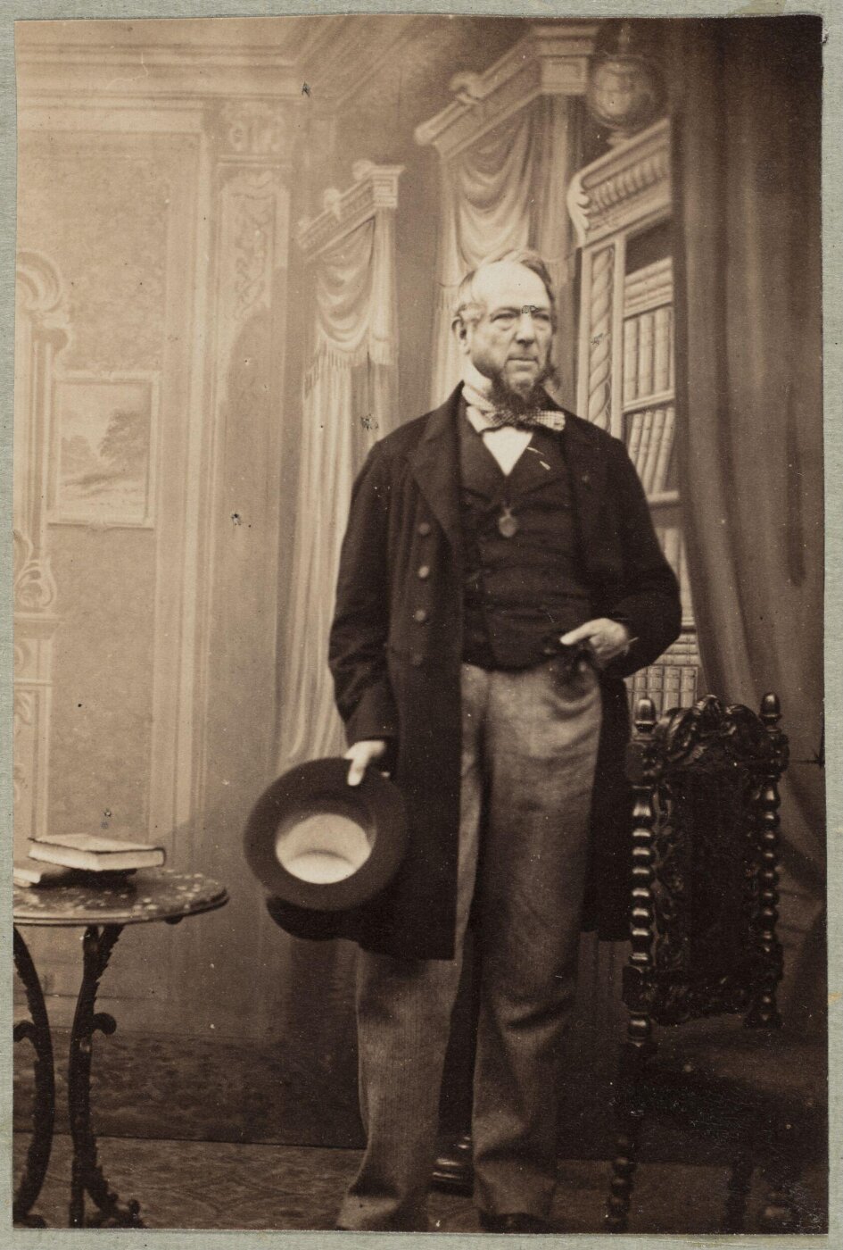 Unknown, Carte-de-visite photographs (480). Four photographs are dry-mounted to each sheet (120).