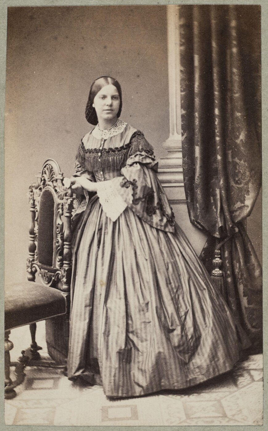 Unknown, Carte-de-visite photographs (480). Four photographs are dry-mounted to each sheet (120).
