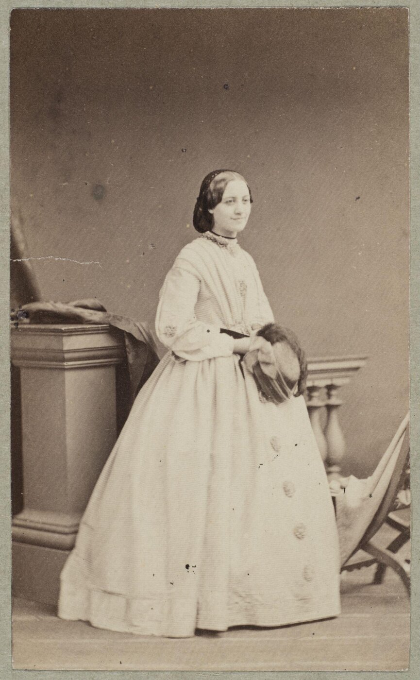 Unknown, Carte-de-visite photographs (480). Four photographs are dry-mounted to each sheet (120).