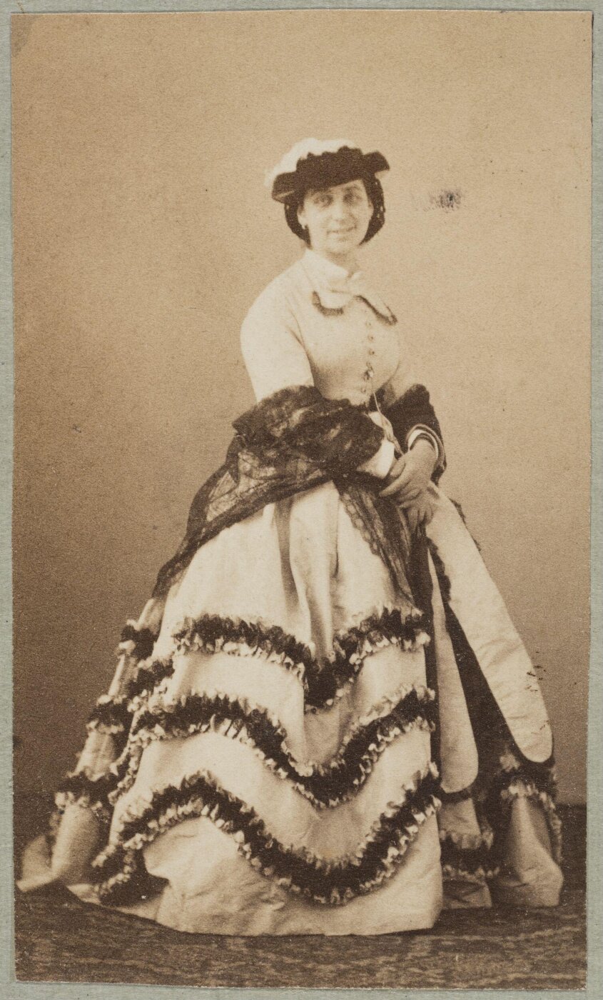 Unknown, Carte-de-visite photographs (480). Four photographs are dry-mounted to each sheet (120).