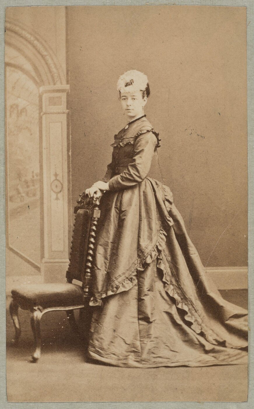 Unknown, Carte-de-visite photographs (480). Four photographs  are dry-mounted to each sheet (120).