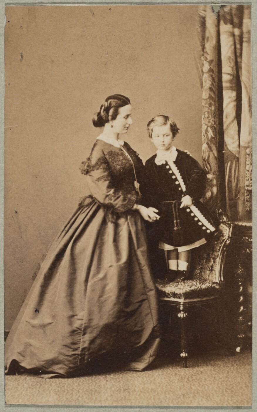 Unknown, Carte-de-visite photographs (32). Four photographs  are dry mounted on each sheet.