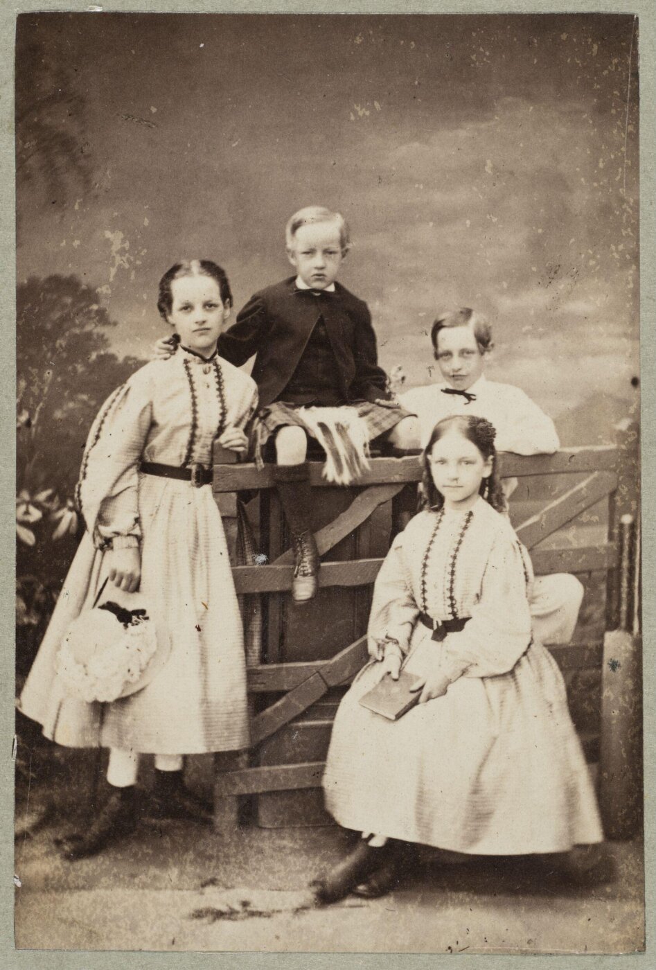 Unknown, Carte-de-visite photographs (32). Four photographs  are dry mounted on each sheet.